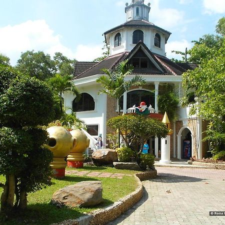 Zen Rooms Basic Nanai Phuket Patong Esterno foto