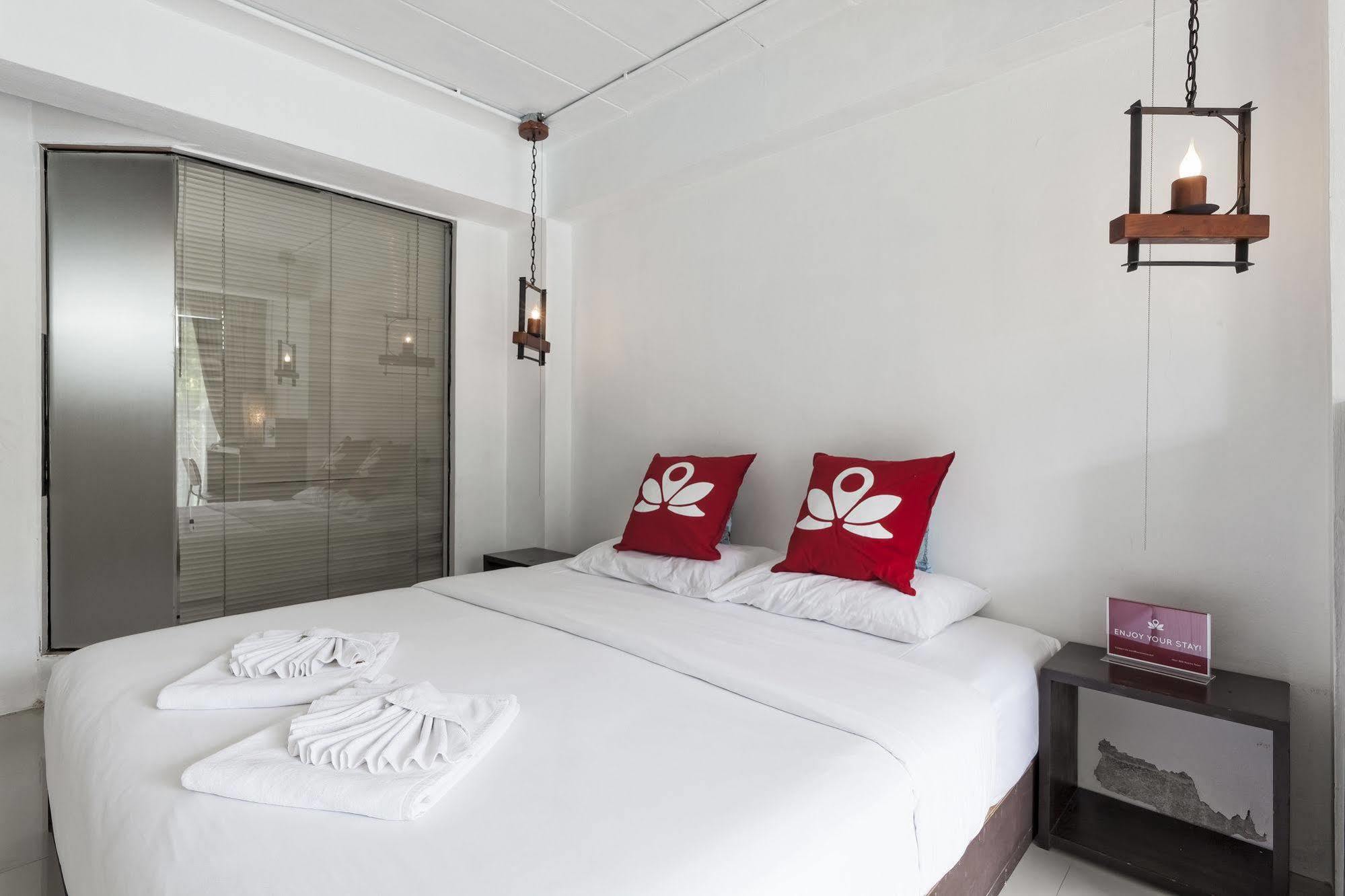 Zen Rooms Basic Nanai Phuket Patong Esterno foto