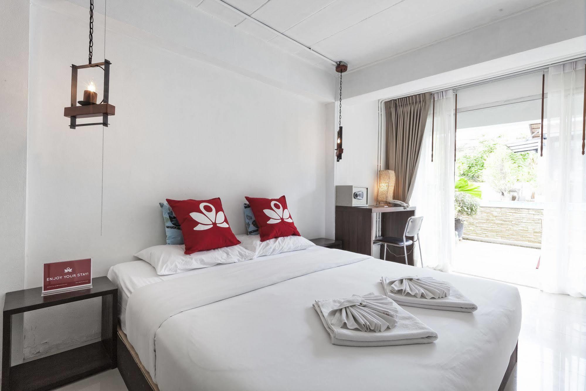 Zen Rooms Basic Nanai Phuket Patong Esterno foto
