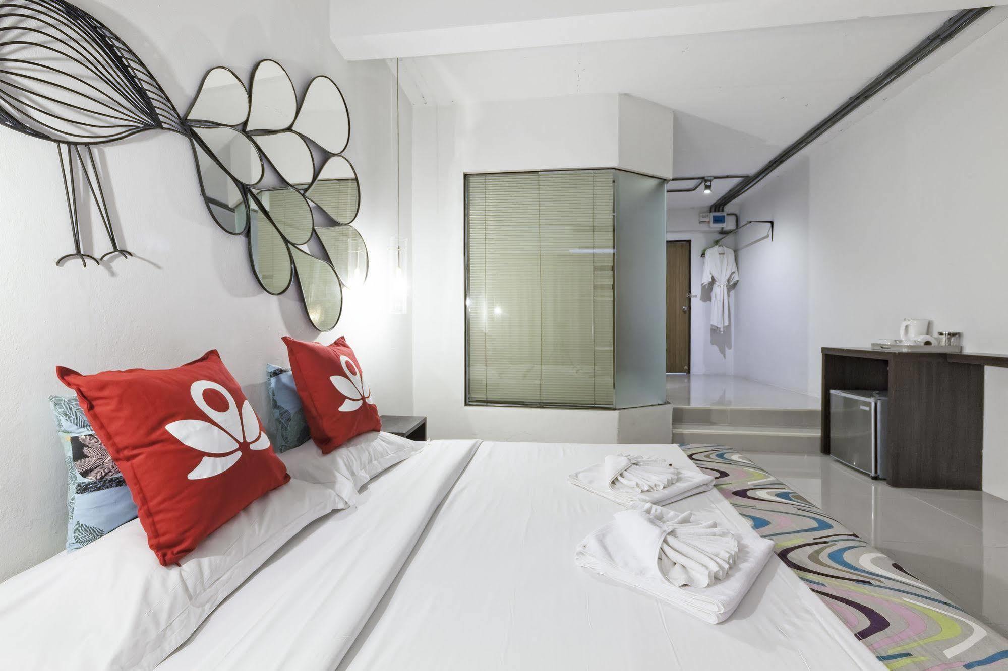 Zen Rooms Basic Nanai Phuket Patong Esterno foto