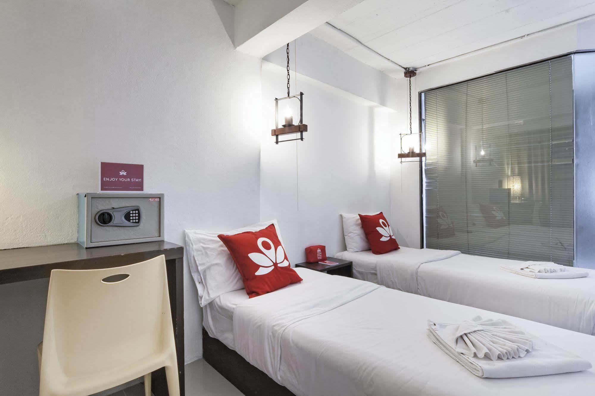 Zen Rooms Basic Nanai Phuket Patong Esterno foto